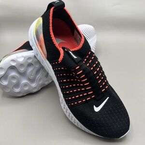 NWT! Nike React Phantom Run Flyknit 2 Sneakers Women’s 5 Neon Orange, Black